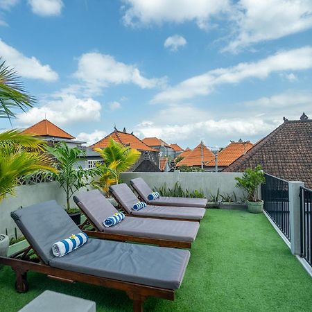 The Breeze Stay And Surf Canggu Eksteriør bilde